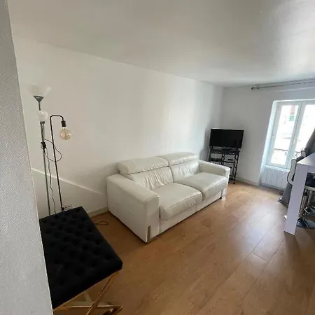 Sympas Et Confortables Proche De Paris Apartment *