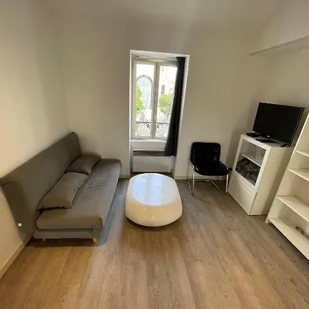 Appartement Sympas Et Confortables Proche De Paris *